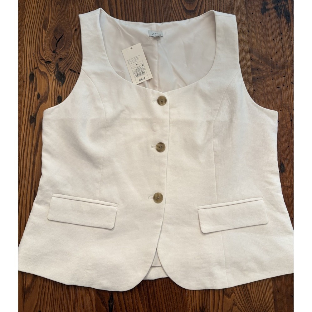 Women's Signature Crepe Scoop Vest A New Day Cream Large L NWT Sleeveless